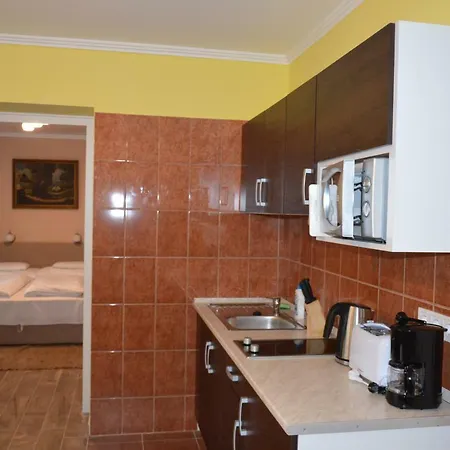 Varga Apartman Heviz Exterior photo