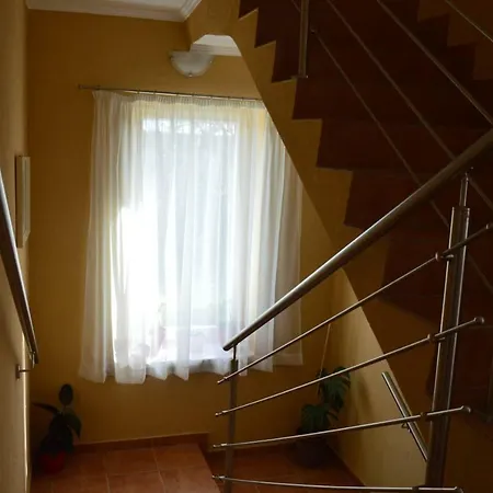 Varga Apartman Heviz Exterior photo