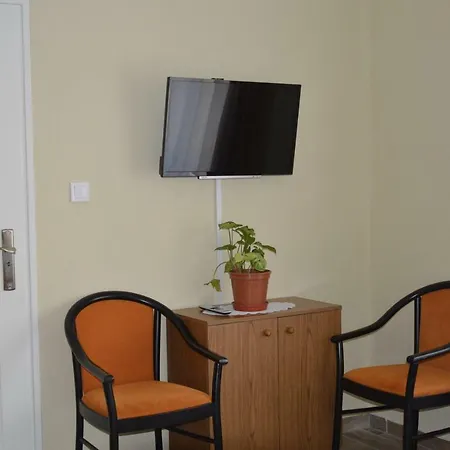 Varga Apartman Heviz Exterior photo