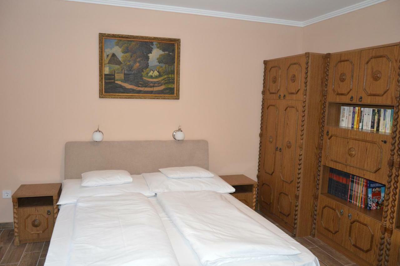 Varga Apartment *